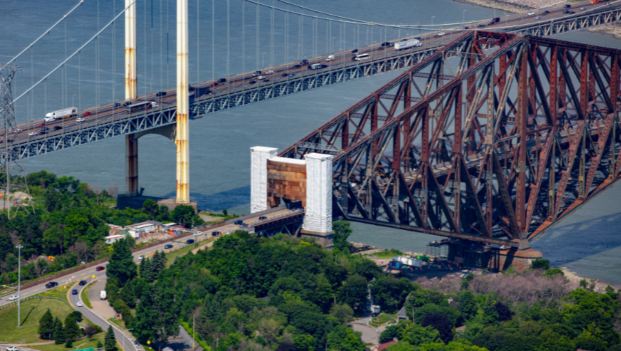 photo of the Quebec Bridge south portal