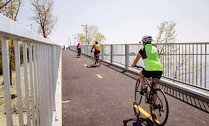 Mobilité active | Estacade du pont Champlain : réouverture de la piste cyclable de l’Estacade dès le 9 avril